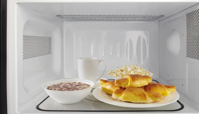 Kuchenka mikrofalowa Gorenje MO20S4BC